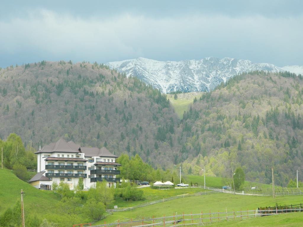 Nobillis - Carpathian Residence Peştera Zewnętrze zdjęcie